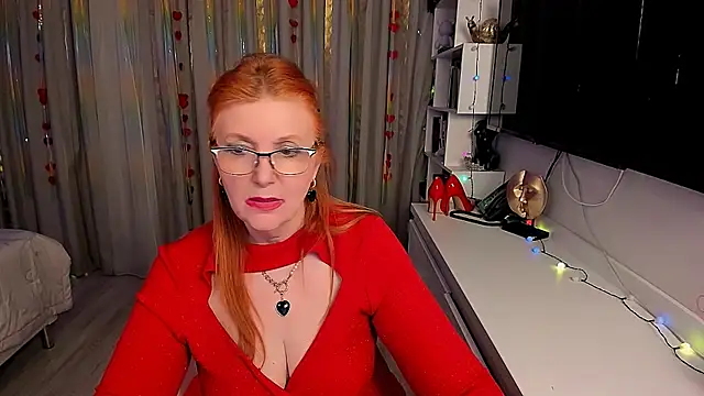 Snapshot of Fire-Fox-One chatting on March 9, 11:56 pm Fire-Fox-One online show from March 9, 11:56 pm