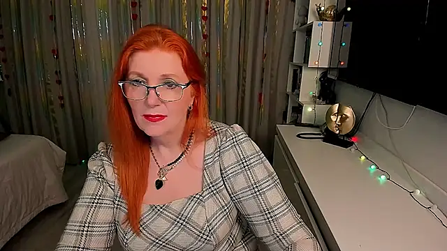 Snapshot of Fire-Fox-One chatting on March 14, 4:51 pm Fire-Fox-One online show from March 14, 4:51 pm
