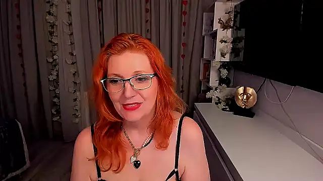 Snapshot of Fire-Fox-One chatting on October 11, 5:22 pm Fire-Fox-One online show from October 11, 5:22 pm