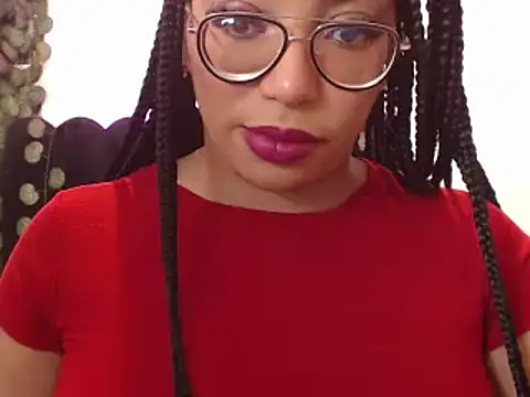 AmyBriiggs online show from November 3, 3:08 am