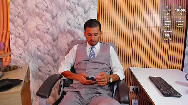 Hideintheoffice online show from April 1, 1:12 pm