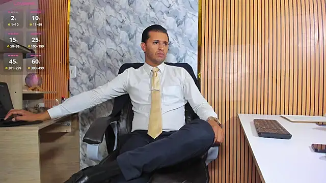 Hideintheoffice online show from April 15, 12:45 pm