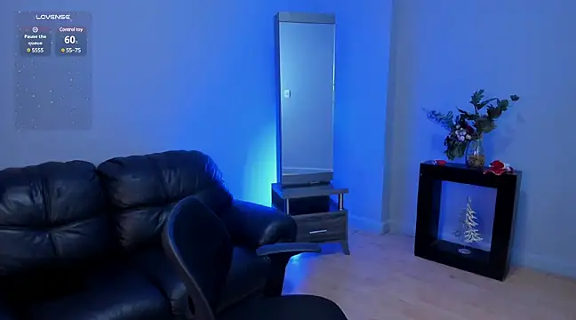 Camillesanto online show from December 30, 11:49 pm