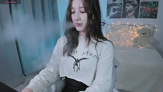 Snapshot of Lissa_Meow_ chatting on September 18, 4:36 am Lissa Meow online show from September 18, 4:36 am