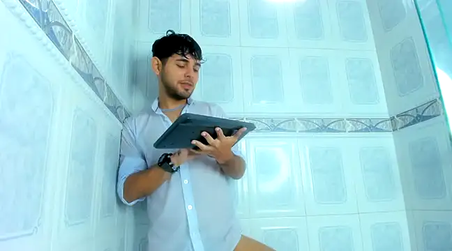 Samir bear online show from February 7, 3:30 pm