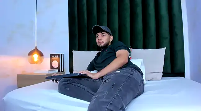 Samir bear online show from March 1, 12:34 pm