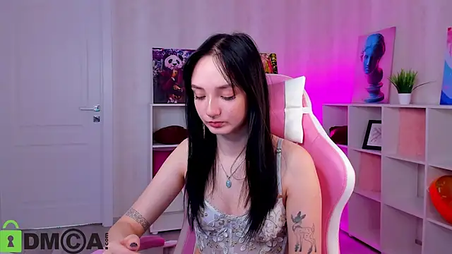 Cheryl  Brown online show from November 20, 1:28 am