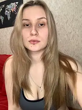 Snapshot of Sweet_white_chocolate chatting on January 22, 8:49 pm Sweet white chocolate online show from January 22, 8:49 pm