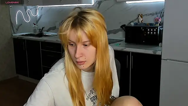 Sweet white chocolate online show from February 17, 6:10 am