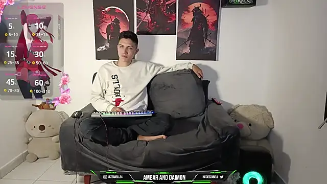 Ambar and daimon  online show from March 19, 7:49 pm