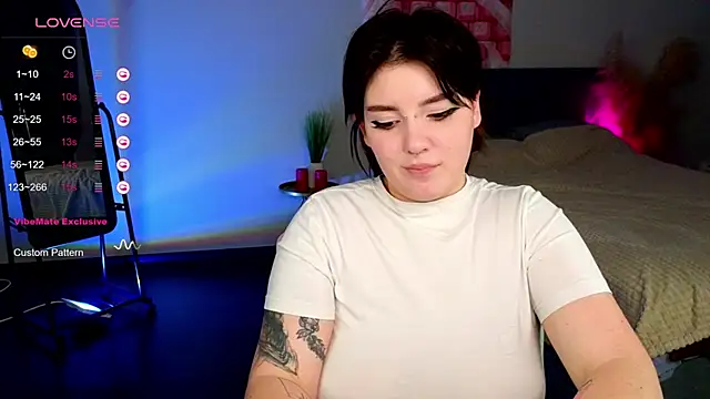 YumiYammy online show from February 23, 1:24 am