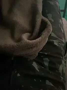 Snapshot of rickzinnxz chatting on December 30, 8:25 pm rickzinnxz online show from December 30, 8:25 pm