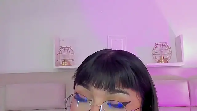 RoseCassie online show from February 20, 7:30 pm