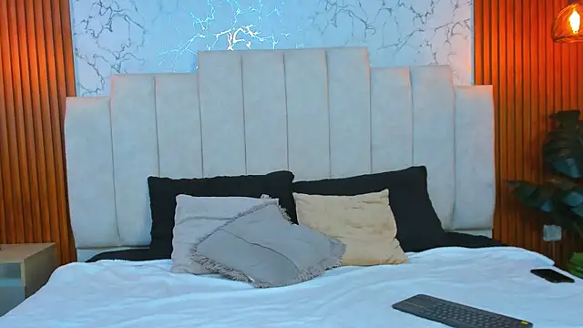 Snapshot of AinaraJimenez chatting on February 6, 9:43 am AinaraJimenez online show from February 6, 9:43 am