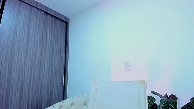 Sara Leblanc online show from November 19, 12:38 pm