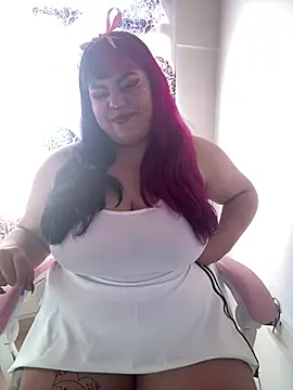 Snapshot of Pinky-Flower chatting on January 22, 8:49 pm Pinky-Flower online show from January 22, 8:49 pm