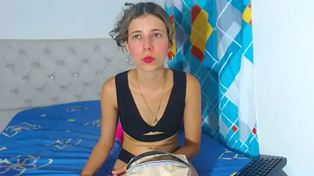 evaFiore online show from March 1, 4:15 am