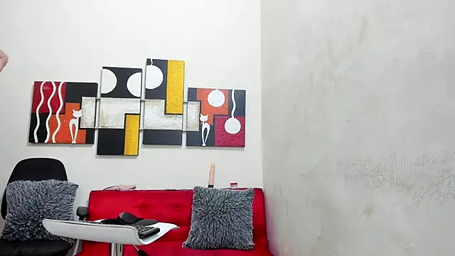 Mariana 16  online show from February 7, 8:31 pm