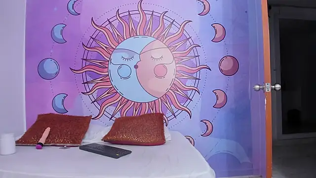 Mariana 16  online show from October 10, 7:57 pm