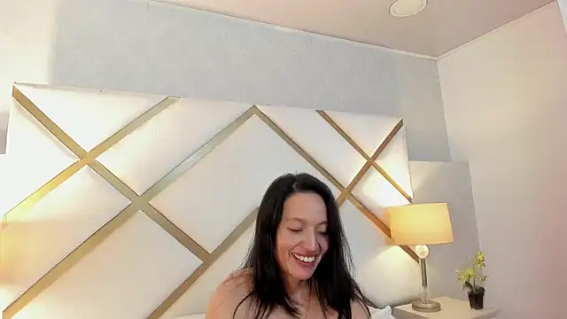 AmyRox  online show from February 2, 5:59 pm
