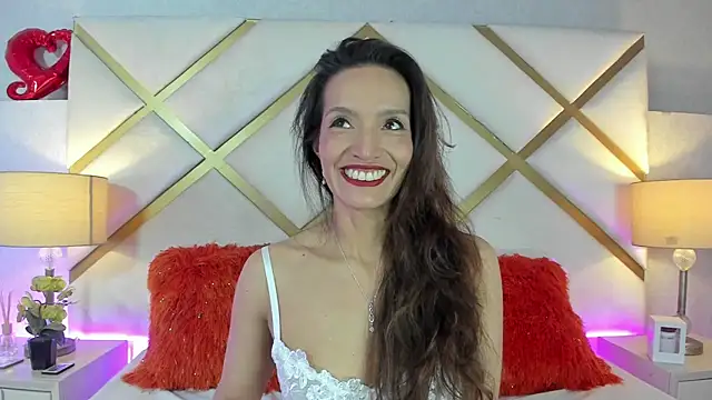 Snapshot of AmyRox_ chatting on March 1, 11:34 am AmyRox online show from March 1, 11:34 am