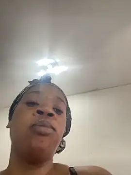 beverlyxxxx online show from January 12, 11:04 am