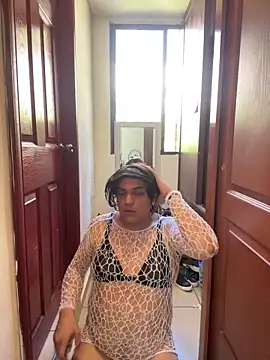 NikkelSofia online show from February 4, 6:06 pm