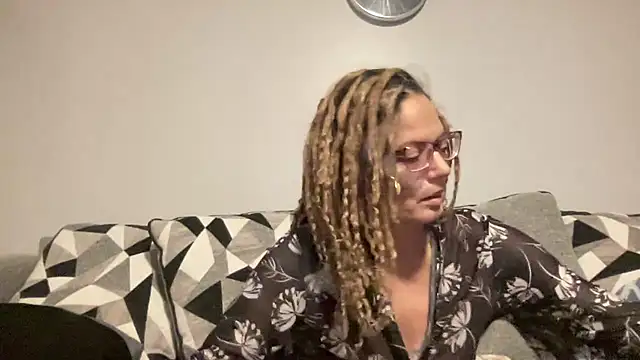 skarfos1babe69 online show from December 30, 1:26 am