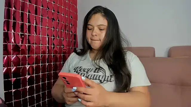 lizzie c online show from March 29, 6:02 am