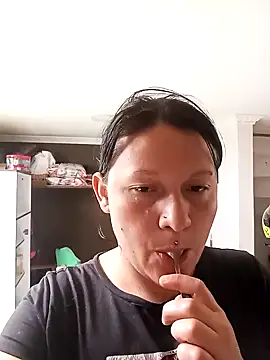 Snapshot of kattia_bk chatting on December 28, 8:47 pm kattia bk online show from December 28, 8:47 pm
