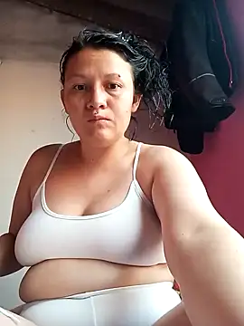 Snapshot of kattia_bk chatting on December 31, 9:28 pm kattia bk online show from December 31, 9:28 pm