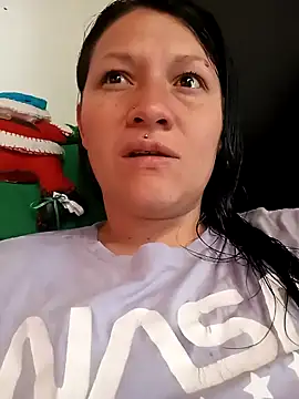Snapshot of kattia_bk chatting on January 6, 9:32 pm kattia bk online show from January 6, 9:32 pm