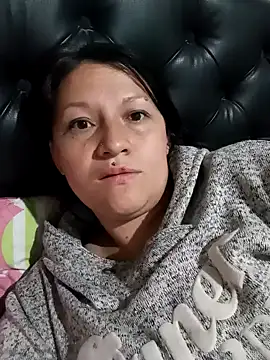 Snapshot of kattia_bk chatting on January 10, 12:27 am kattia bk online show from January 10, 12:27 am