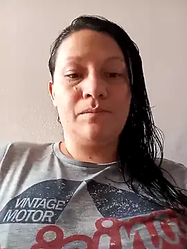 Snapshot of kattia_bk chatting on March 6, 2:40 pm kattia bk online show from March 6, 2:40 pm
