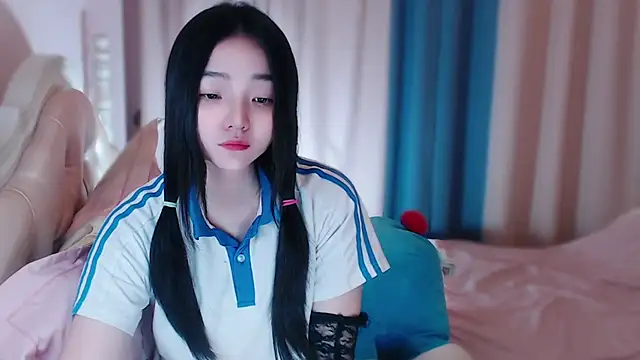 xiao-xiao-D online show from October 12, 4:44 am