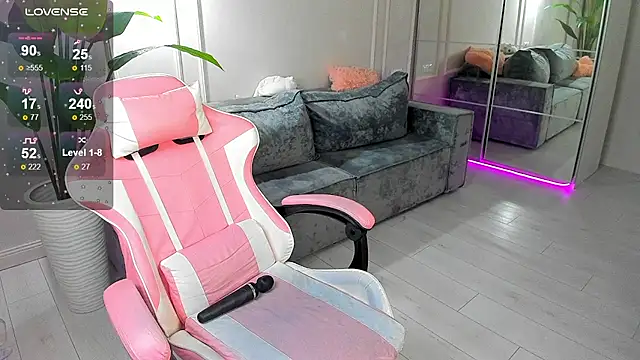 Snapshot of mari_nettt chatting on February 5, 5:31 pm mari nettt online show from February 5, 5:31 pm