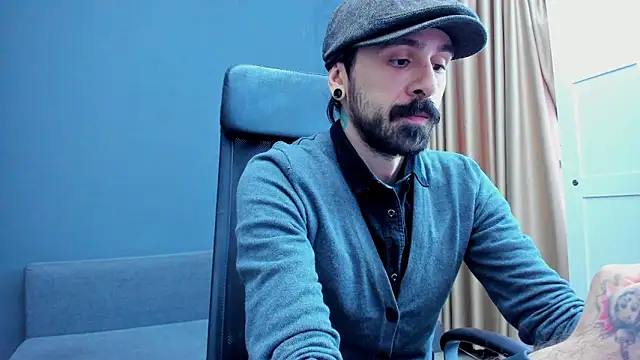 AxelColton online show from December 21, 11:39 am