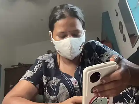 Snapshot of Tamil_Sanjana_ chatting on April 5, 2:31 am Tamil Sanjana online show from April 5, 2:31 am