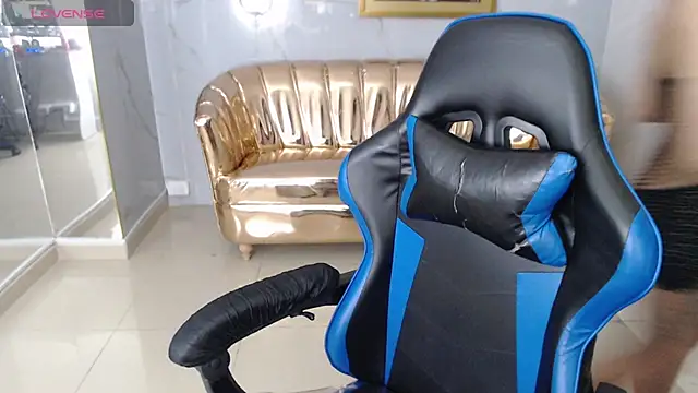 honey torres sub online show from November 6, 1:45 pm