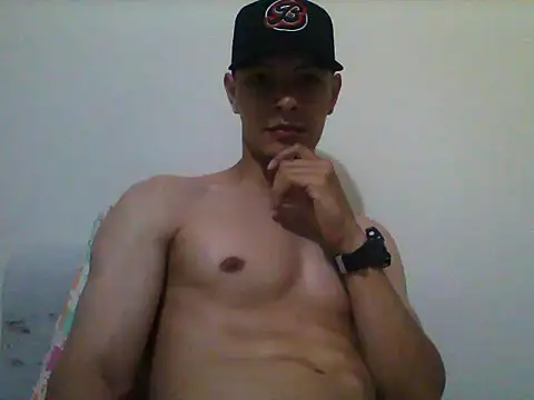 tric09 online show from December 19, 1:18 pm