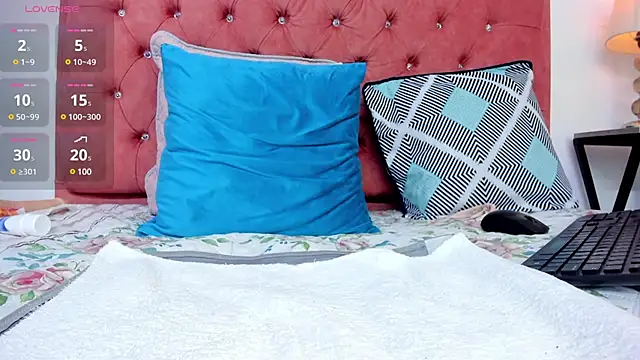 Samantha Good online show from March 15, 3:27 pm