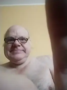 Snapshot of jk6t chatting on February 3, 10:53 am jk6t online show from February 3, 10:53 am