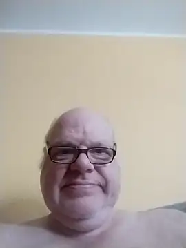 Snapshot of jk6t chatting on February 9, 12:09 pm jk6t online show from February 9, 12:09 pm