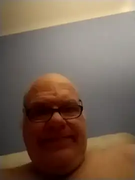 Snapshot of jk6t chatting on February 15, 12:40 am jk6t online show from February 15, 12:40 am