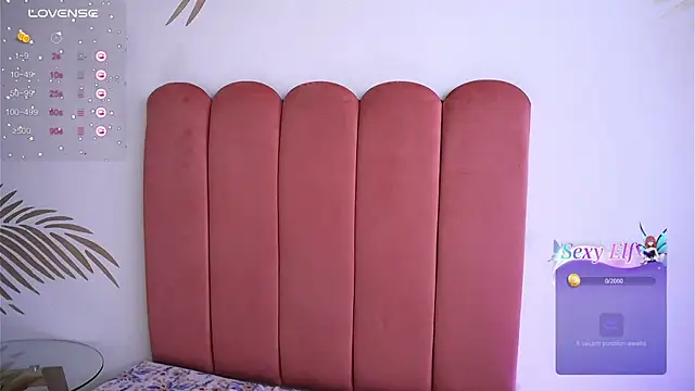 Daisha Riley online show from February 17, 6:26 pm