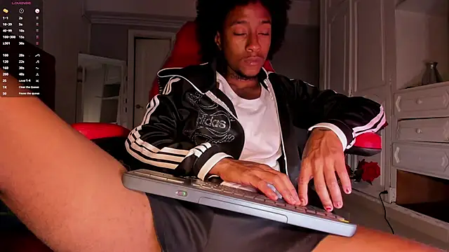 JhonyMiller  online show from December 1, 7:52 pm