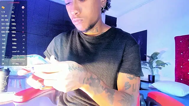 Snapshot of JhonyMiller_ chatting on April 26, 8:17 pm JhonyMiller online show from April 26, 8:17 pm