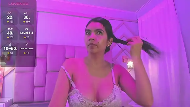 Snapshot of nathyy_garcia chatting on March 13, 10:15 am nathyy garcia online show from March 13, 10:15 am