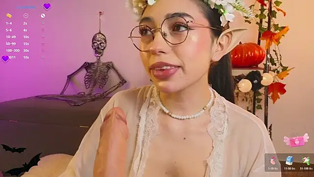 Snapshot of Sweet_Nyx chatting on October 27, 10:14 pm Sweet Nyx online show from October 27, 10:14 pm