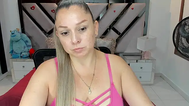 natalia5560 online show from October 8, 12:58 pm